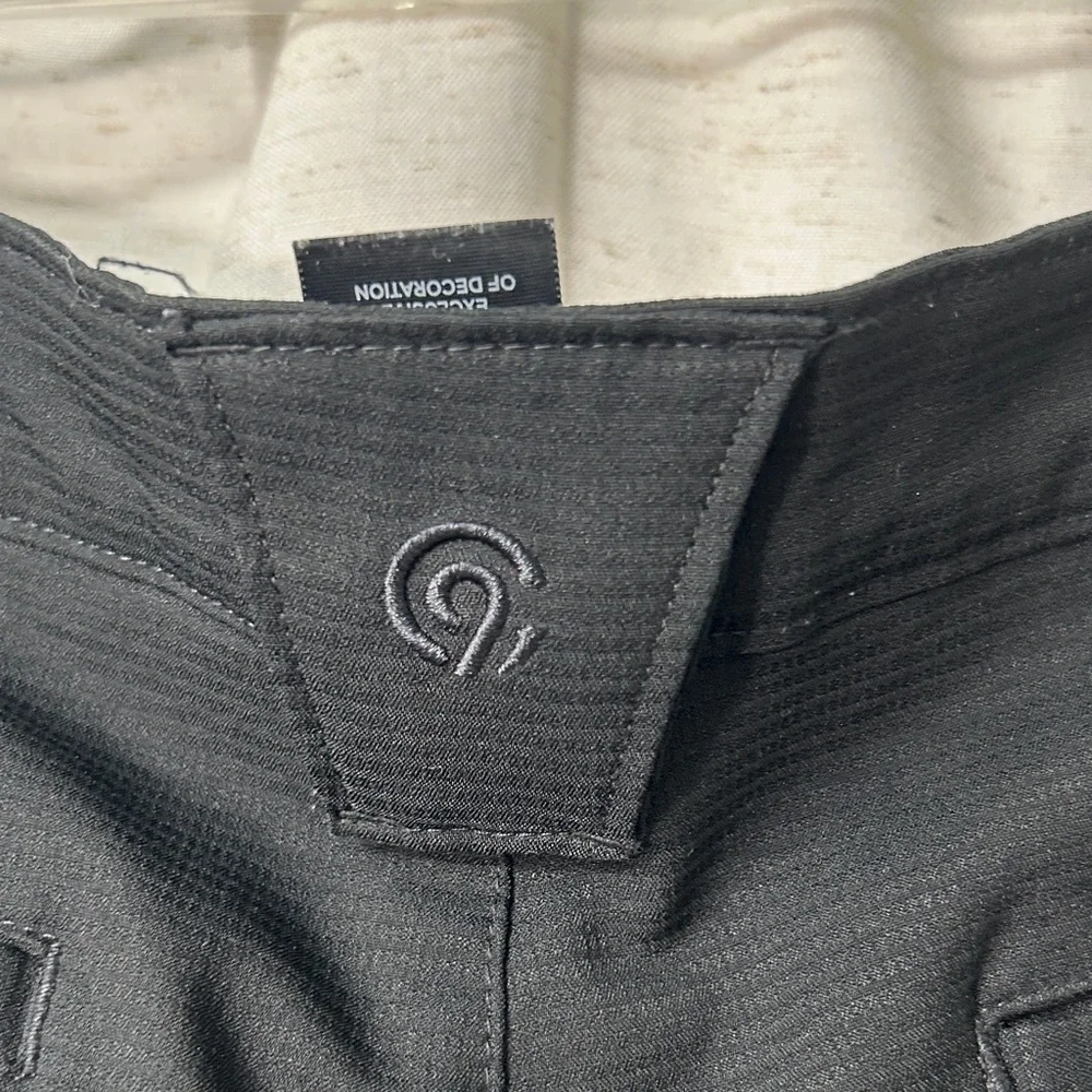 Champion Men's Black Cargo Shorts - Picture 3 of 4